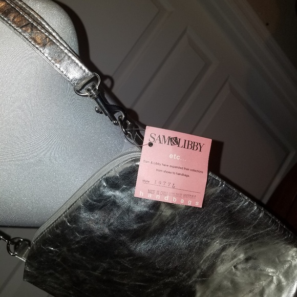 NWT Sam & Libby Silver Crossbody - Picture 7 of 8